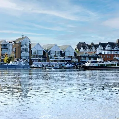 The Oars - Riverfront Property Henley-on-Thames Exterior photo
