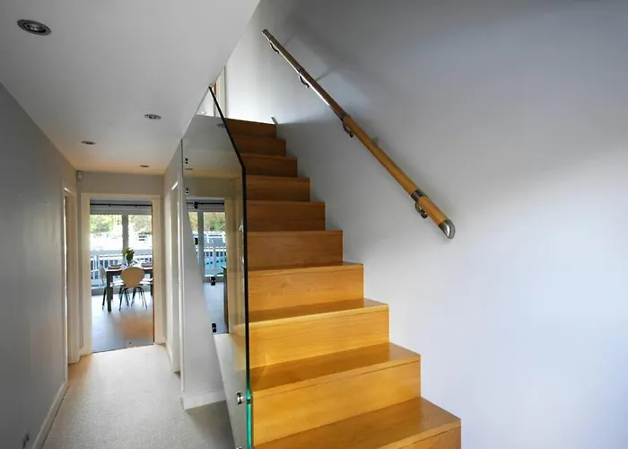 The Oars - Riverfront Property