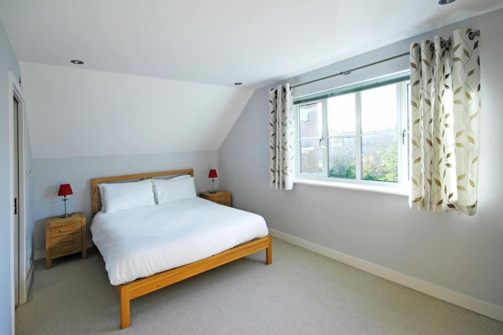 The Oars - Riverfront Holiday home Henley-on-Thames